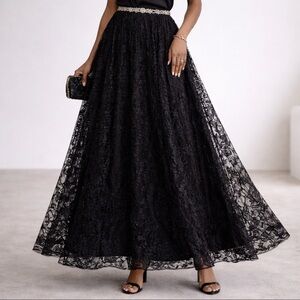 Like New Black Maxi Lace A-Line Skirt for Cocktail Events size Medium